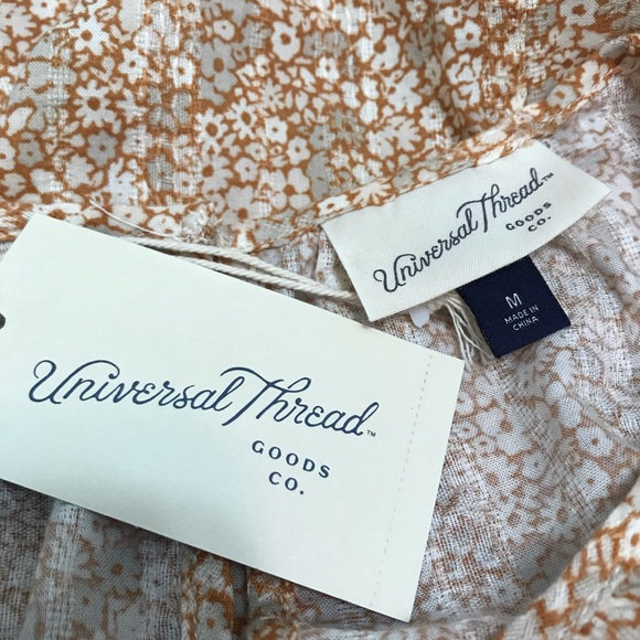 Universal Thread Yellow Floral Ruffled Top Size Medium - Picture 7 of 8